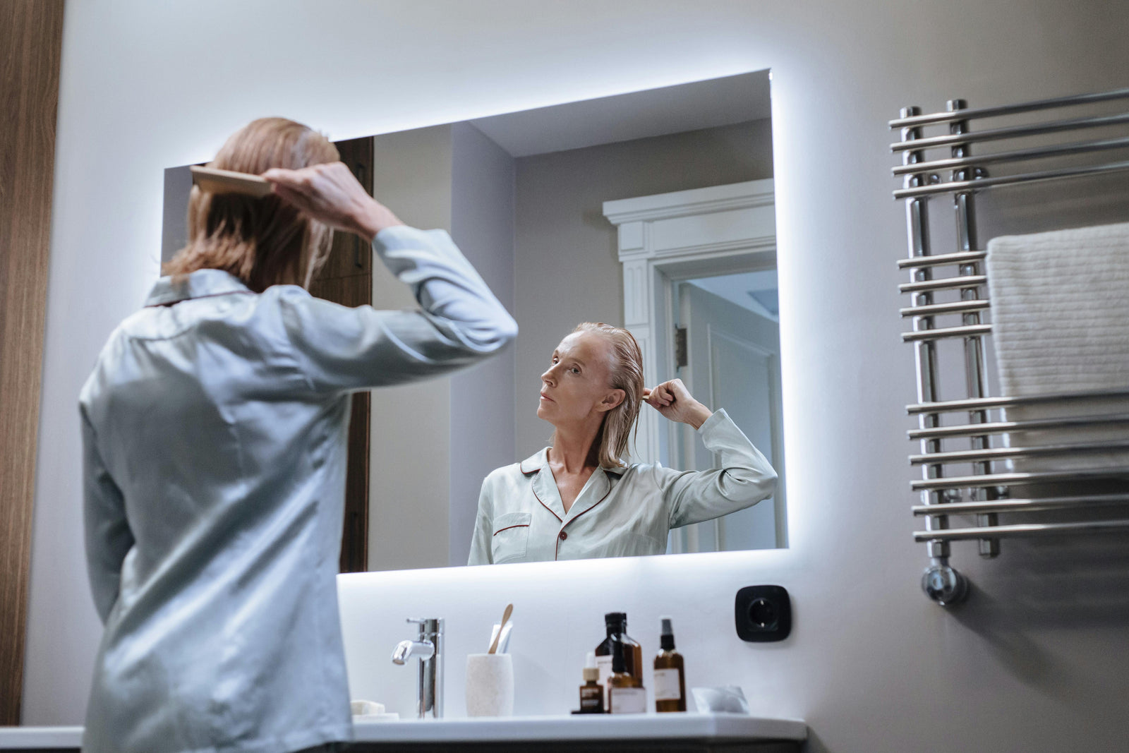 Hair Thinning, Brittle Nails, Dull Skin — Could It Be the Same Problem?