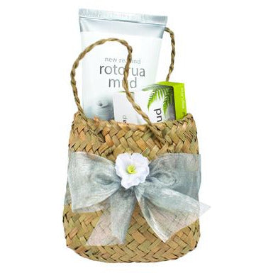 Wild Ferns Rotorua Mud Flax Basket variant 1